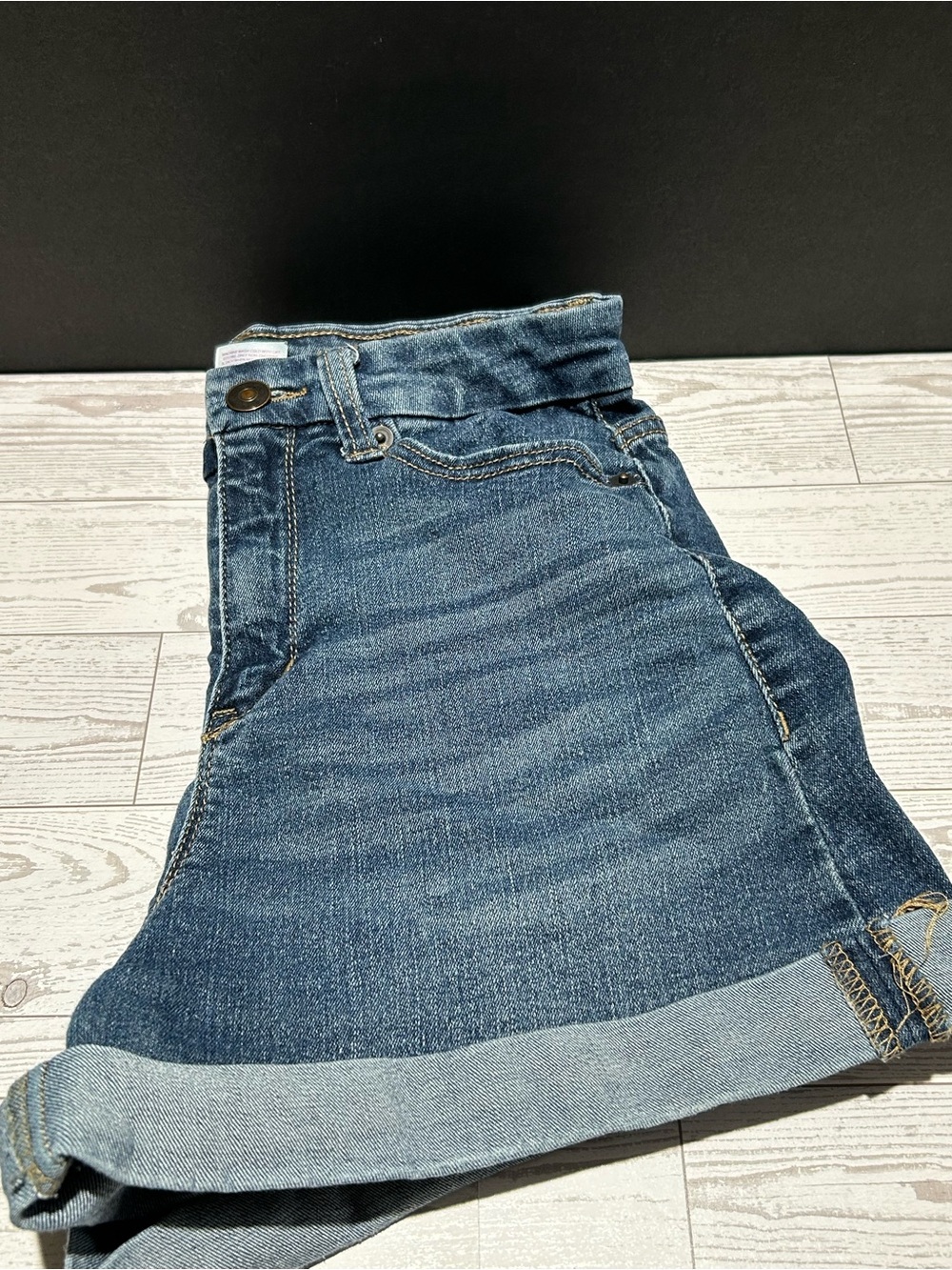 Classic Women's Dark Blue Roll-Cuff Jeans
